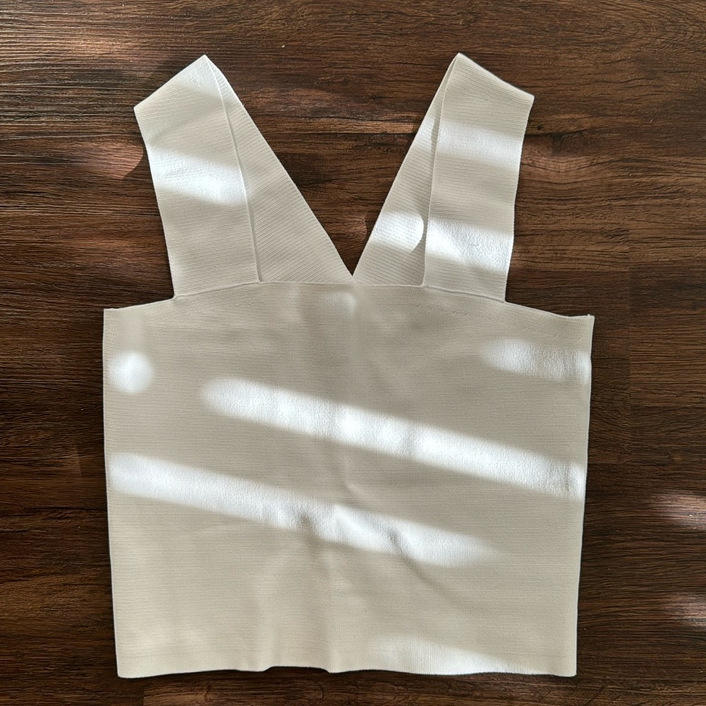 ALC LEAH compact knit top- like new make me an offer